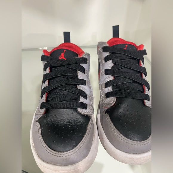 Nike Air Jordan’s Kids Black and Red Sneakers 13c - Picture 6 of 8
